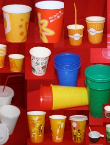 Стаканы, чашки, рюмки, бокалы